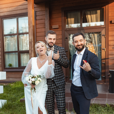 Ведущий Дмитрий Полухин