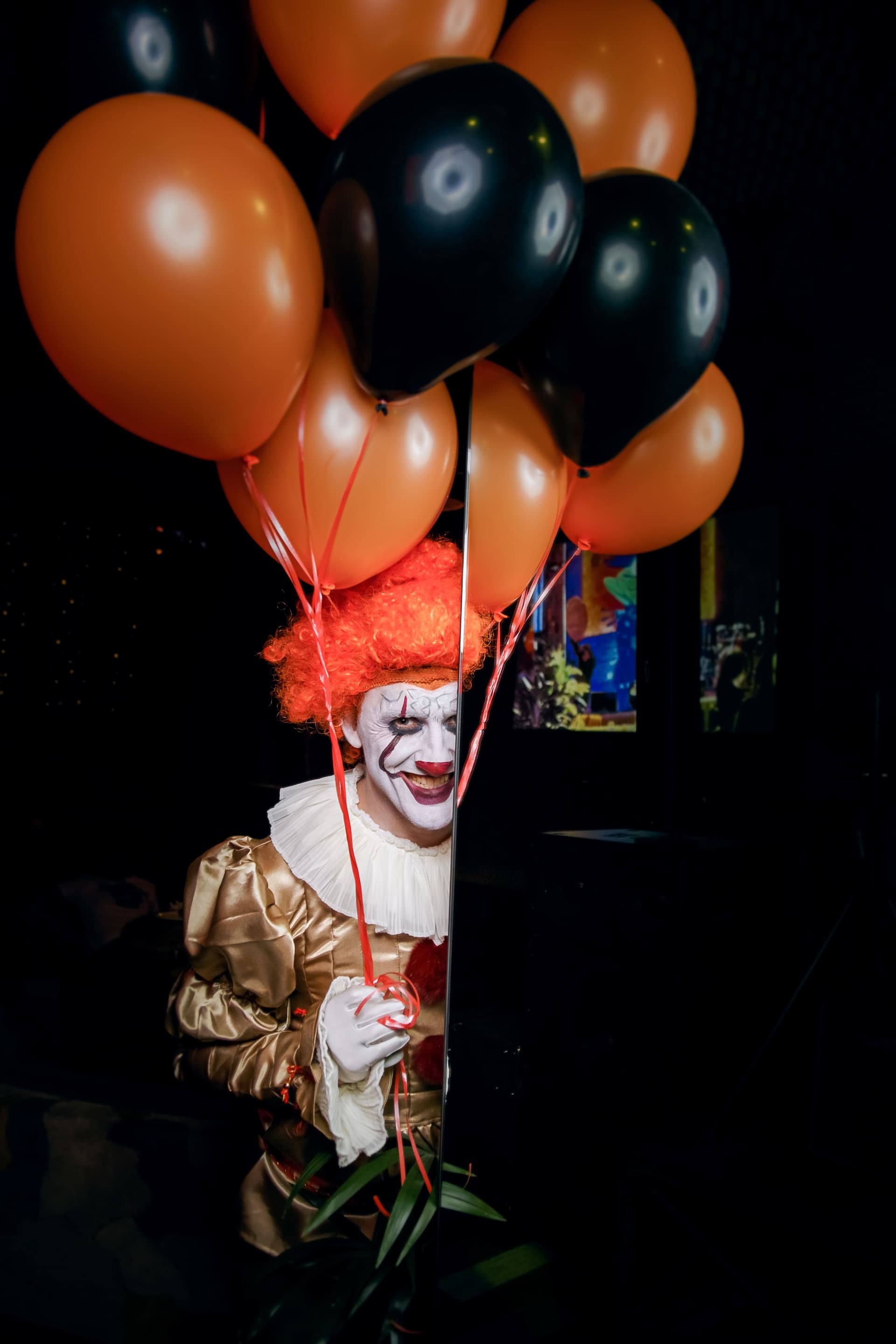 Ведущий Игорь Осипов