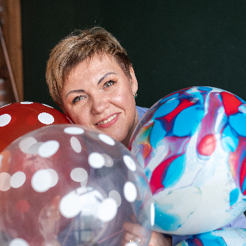 Ведущая Ольга Илюхина