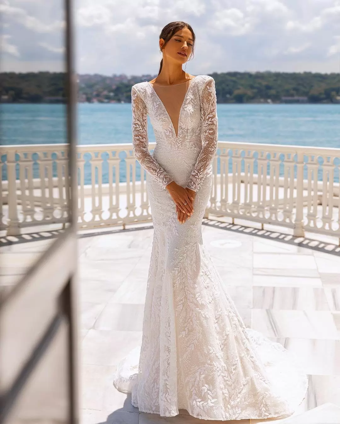 Невеста одета в платье в стиле Русалка 2022| Eventforme