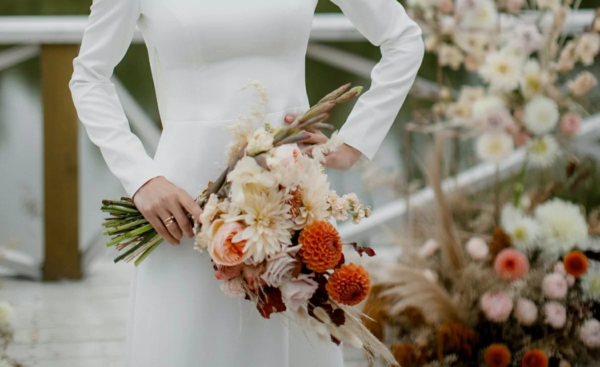 Букет-невесты-в-цветах-осени-фото-Марины-Назаровой.jpg