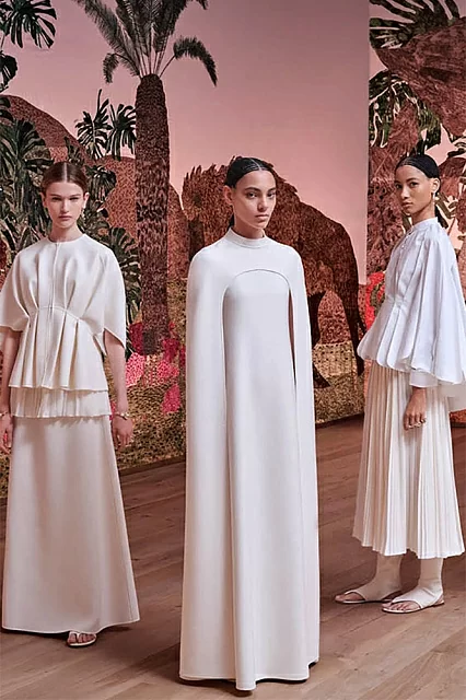 Haute Couture fashion show Fall Winter 2023-24. Кто ты сегодня: богиня, принцесса или русалка?
