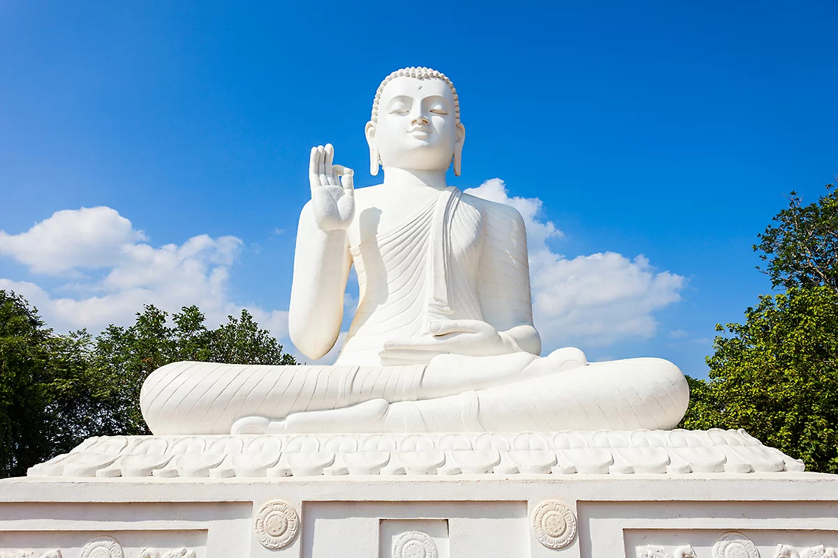 mihintale-buddha-statue-srilanka.jpg